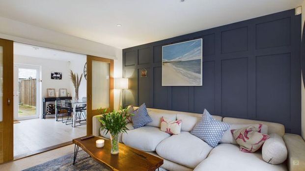 3 bedroom terraced house to rent - Photo 1