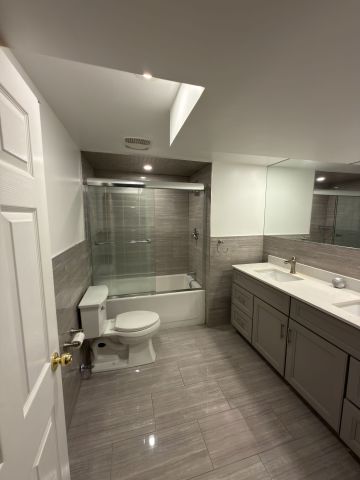 For Lease - 2399 Cashmere Avenue, Mississauga, Ontario - Photo 3