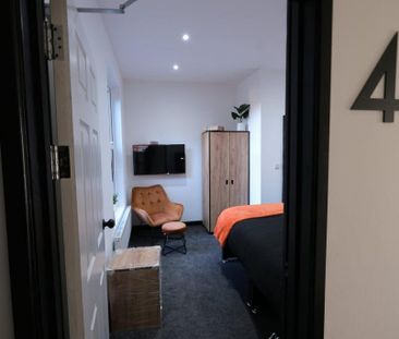 1 bedroom in a house share to rent - Photo 3