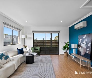This stylish townhouse delivers an exceptional blend of space, comf... - Photo 4