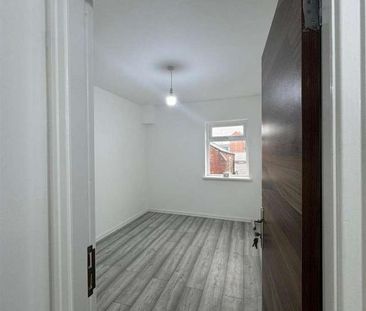 St. Georges Street, Bolton, BL1 - Photo 3