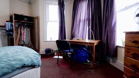 Brookfield Road, Bristol - Photo 2