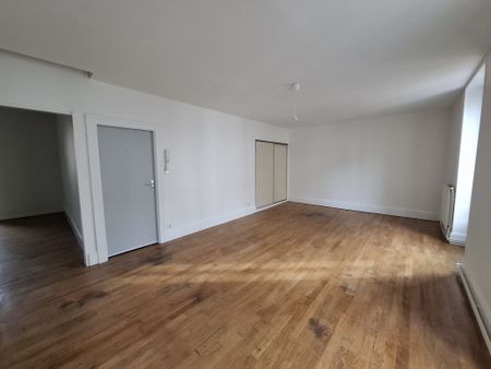 Location Appartement 2 pièces 50m² VICHY 03200 - Photo 4