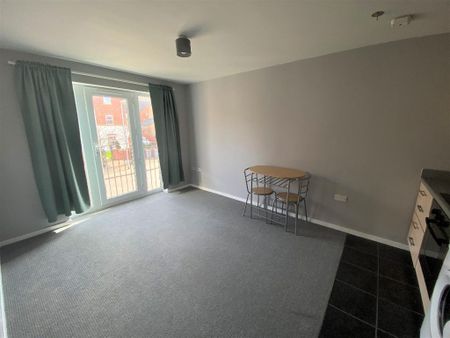 1 bedroom flat to rent - Photo 3