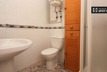 granada, Andalusia 18002