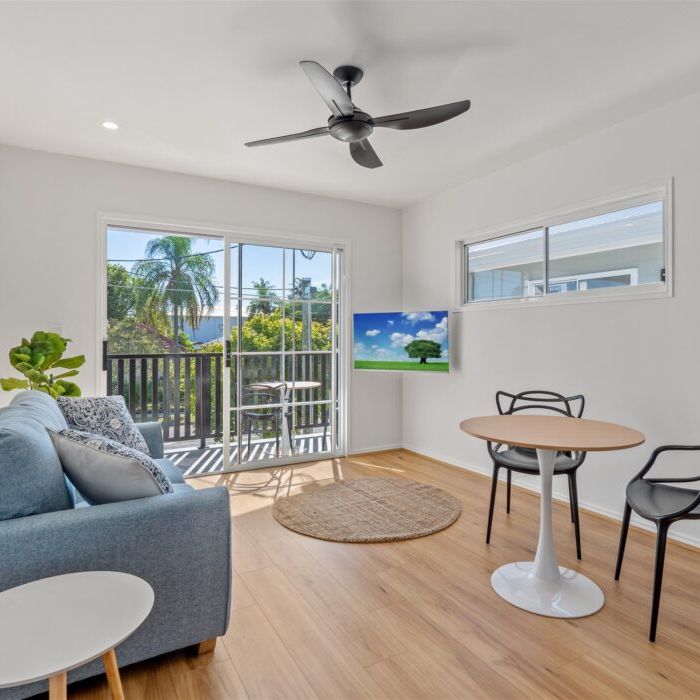 Nealy New fully furnished one bedroom unit with utilities - Photo 1