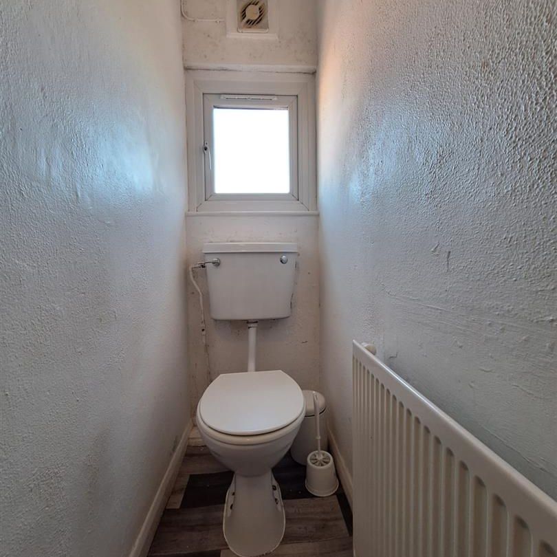Selhurst Road, London SE25 - Photo 1