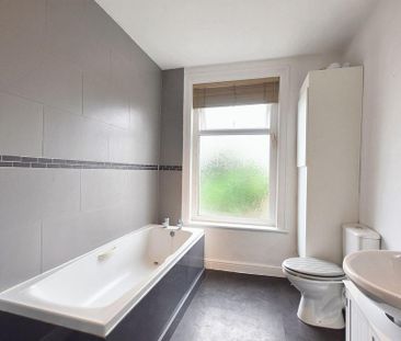 2 bedroom terraced house to rent - Photo 6