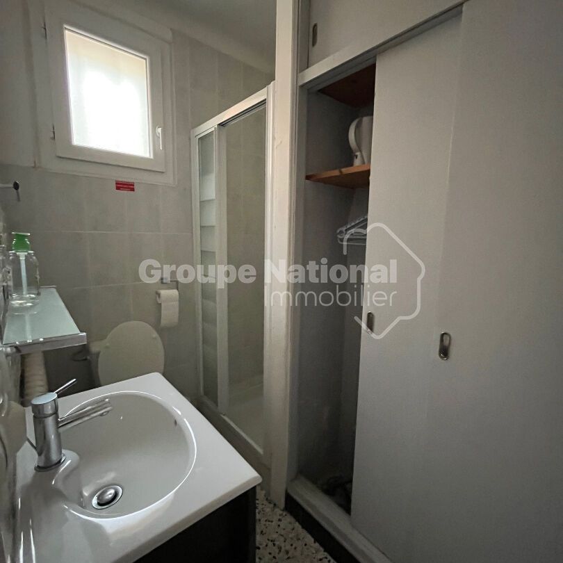 Appartement meublé avec extérieur et place de parking, - Photo 1