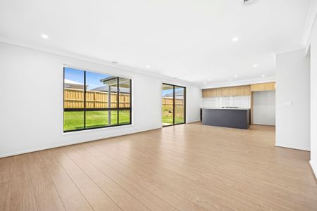 Brand New - Four Bedroom Family Home - Coveted School Zone - Photo 4