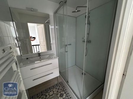 Location Appartement 3 pièces 79m² AGEN 47000 - Photo 4