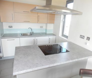 2 bedroom apartment to rent - Photo 4