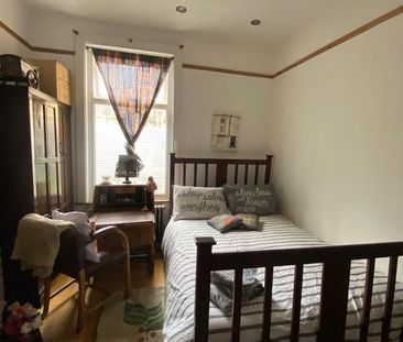 Room in a Shared House, Hinton Road, SE24 - Photo 1