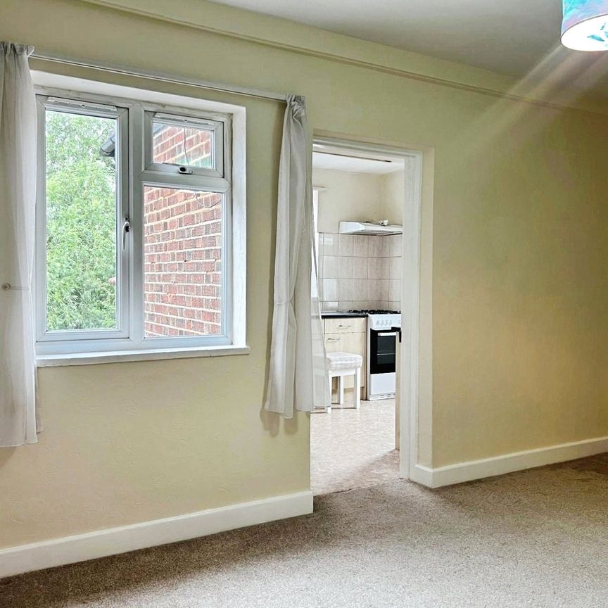 Stanley Avenue, Greenford, UB6 8NN - Photo 1