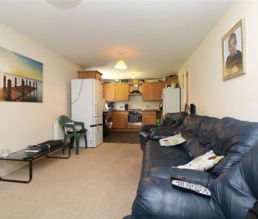 2 Bed Flat, Leatham Avenue, S61 - Photo 3