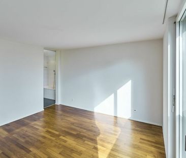 Modern and bright 4.5-room apartment on the ground floor in Bremgarten - Photo 3