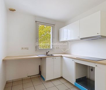 Location Maison 4 pièces 79m² NANTES 44300 - Photo 3