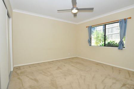 Large family home in Seabreeze Estate - Photo 2