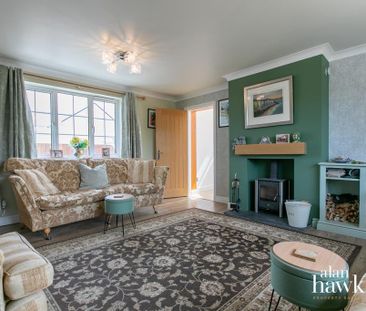 4 bedroom detached house to rent - Photo 4