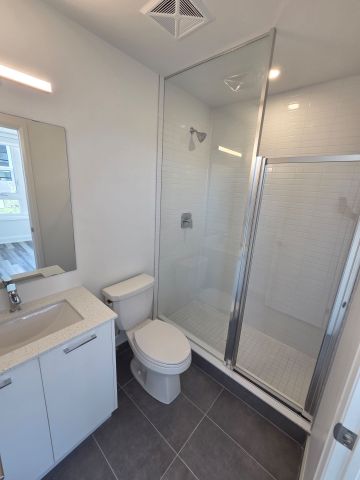 For Lease - 3250 Carding Mill Trail Unit# 211, Oakville, Ontario - Photo 4