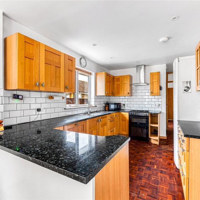 3 bedroom bungalow to rent - Photo 1