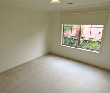 Central Location, 3 Bed and 2 Bathrooms - Photo 6