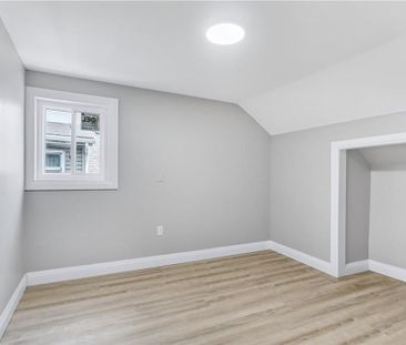 For Lease - 10 Comet Avenue Unit# 2, Hamilton, Ontario - Photo 4