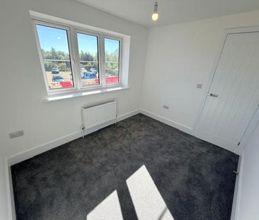 4 bedroom detached house to rent - Photo 5