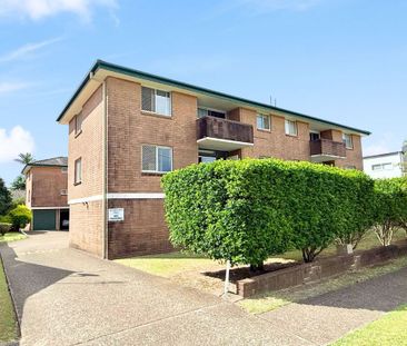 8/25 Hall Street, Merewether - Photo 2