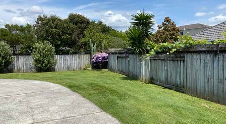 Family Home in a Private Setting - Photo 4