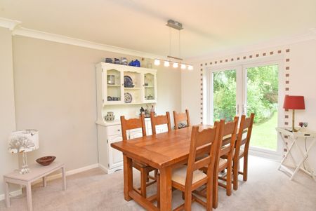 144 Pannal Ash Road, Harrogate - Photo 3