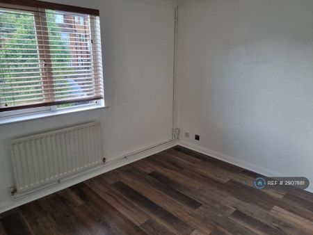 2 bedroom maisonette to rent - Photo 4