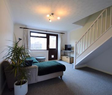2 bedroom terraced house to rent - Photo 1