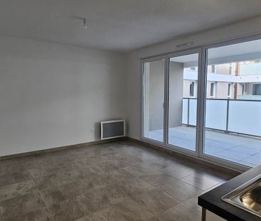 Location Appartement 2 pièces 43m² NIMES 30000 - Photo 1