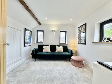 6 bedroom house to rent - Photo 2