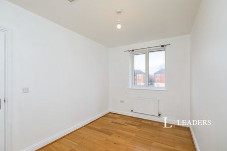 3 bedroom townhouse to rent Crystal Close, Mickleover, DE3 - Photo 2