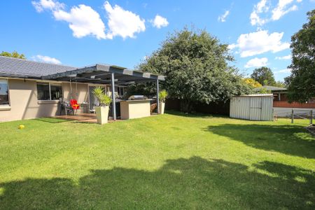 FAMILY HOME ON COLVILLE - Photo 3