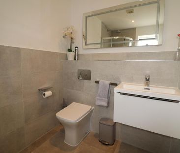 2 bedroom apartment to rent - Photo 6