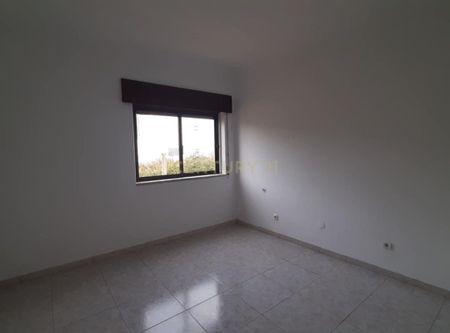 Amora, Setúbal Municipality - Photo 5