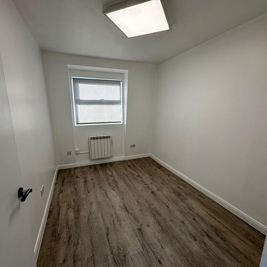 3 Bed Flat, Broadway Market, E8 - Photo 1