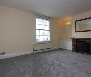 2 bedroom maisonette to rent - Photo 3