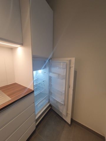 Instapklaar, duurzaam afgewerkt appartement te huur in Sint-Amandsberg - Photo 2