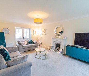 4 bedroom detached house to rent - Photo 1