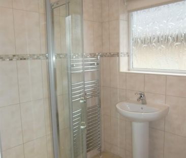 2 bedroom Bungalow To Let - Photo 1