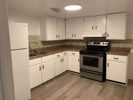 For Lease - 5 Compton Drive Unit# Bsmt, Toronto, Ontario - Photo 3