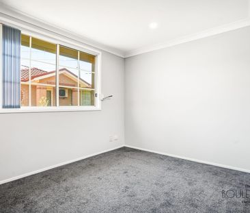 Spacious 3-Bedroom, 2-Bath Townhouse for Rent in a Quiet cul-de-sac - Photo 4