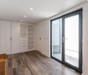 5 Bedroom House with swimming pool, Carnaxide, Oeiras - Photo 2