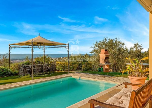 Via Murli, Pietrasanta, Tuscany 54038