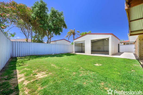 13 Teakdale Close, Safety Bay WA 6169 - Photo 1