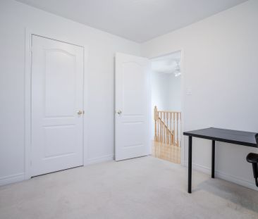 For Lease - 74 Amos Lehman Way, Whitchurch-Stouffville, Ontario - Photo 6
